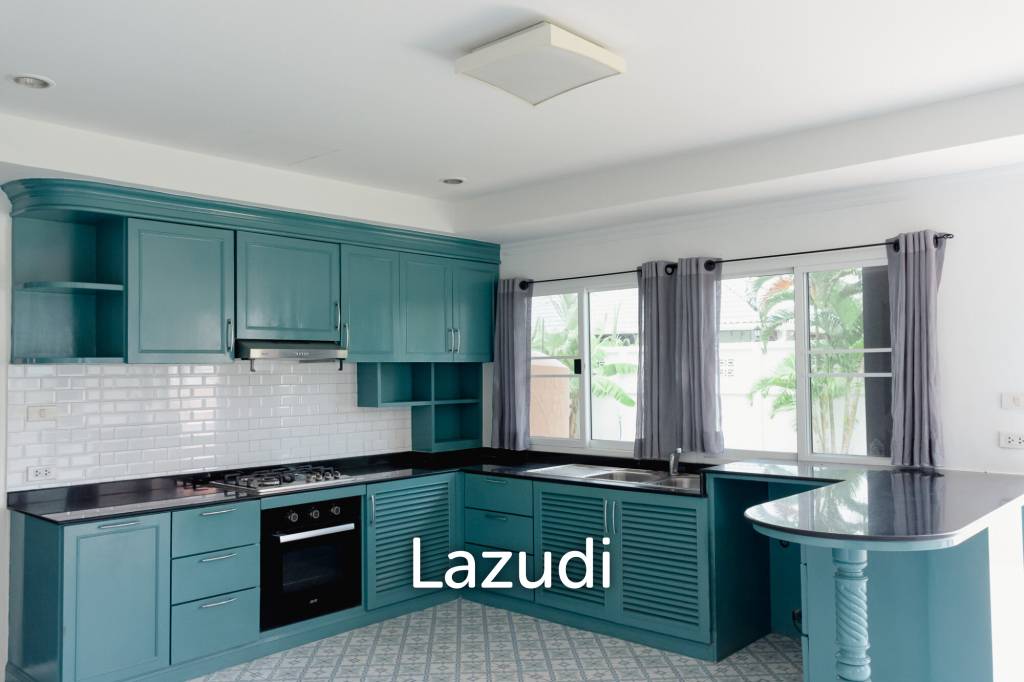 Дом 1,600 кв.м. 5 Кровать 