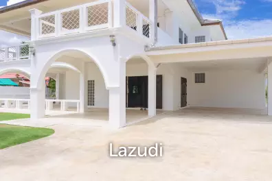 Stunning 2 Storey 5 Bed with 1 Rai land in City Center