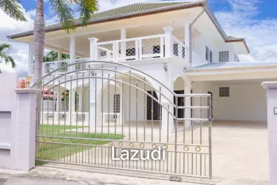 Stunning 2 Storey 5 Bed with 1 Rai land in City Center