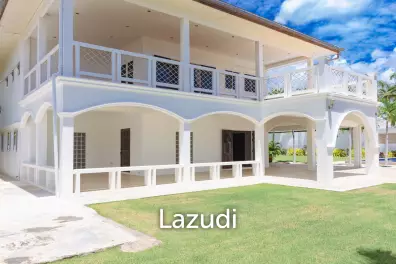 Stunning 2 Storey 5 Bed with 1 Rai land in City Center