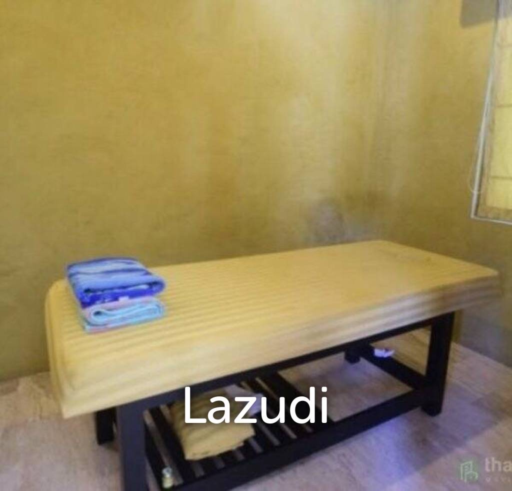 Great Design 4 Bed Pool Villa 50 meters from the Beach.