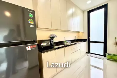 3 Beds 2 Baths 157 SQ.M. The Maple Pattaya