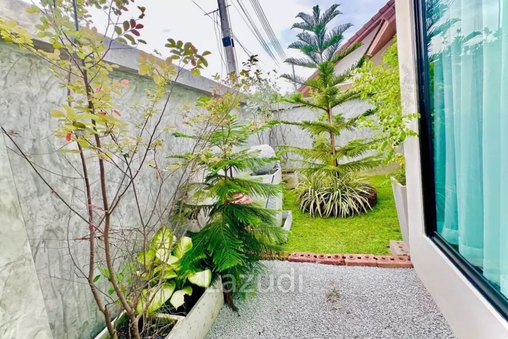 3 Beds 2 Baths 157 SQ.M. The Maple Pattaya