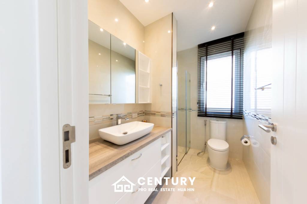 743 ตร.ม 3 เตียง 2 อาบน้ำ วิลล่า For ขาย