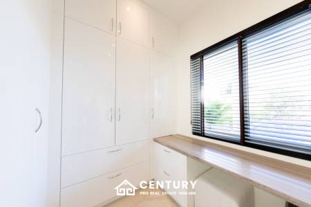 743 ตร.ม 3 เตียง 2 อาบน้ำ วิลล่า For ขาย