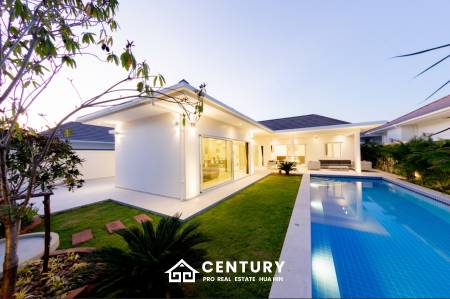 743 ตร.ม 3 เตียง 2 อาบน้ำ วิลล่า For ขาย