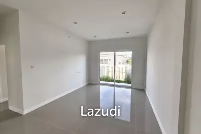 LA VALLEE VILLAGE TOWN : 3 Bed villa for sale