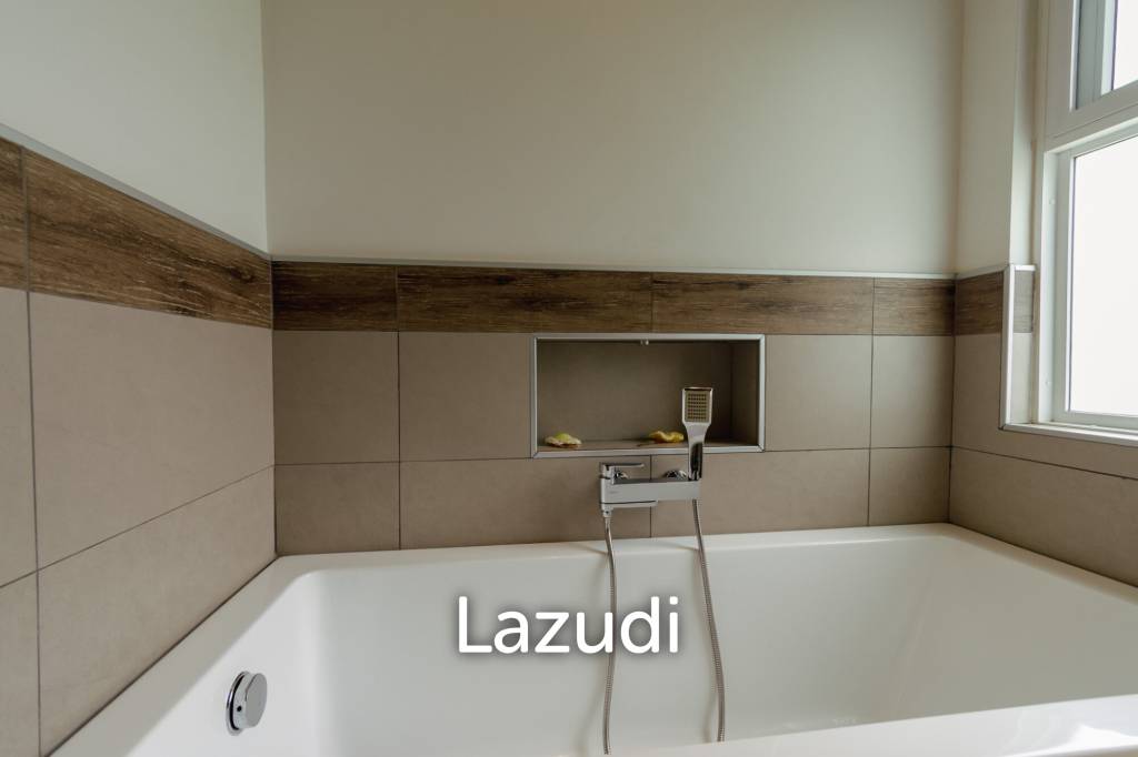 MALI RESIDENCE : Quality 4 bed pool villa