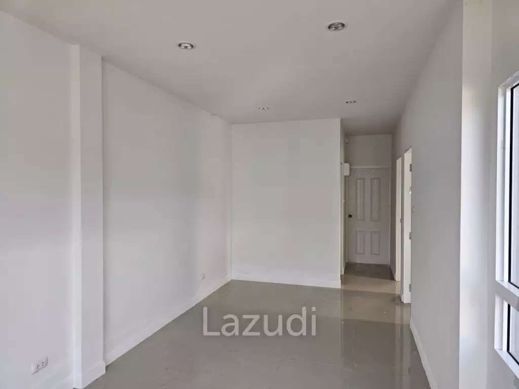 LA VALLEE VILLAGE TOWN : 2 Bed villa for sale
