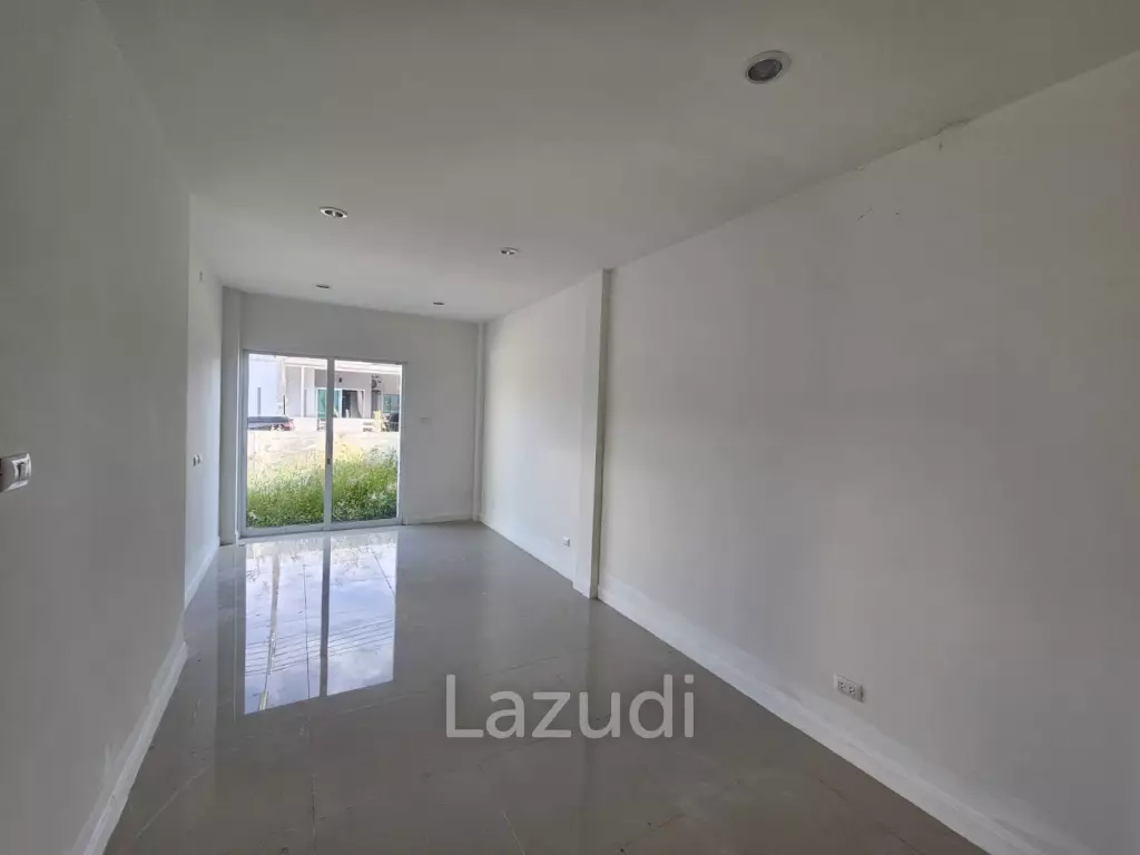 LA VALLEE VILLAGE TOWN : 2 Bed villa for sale