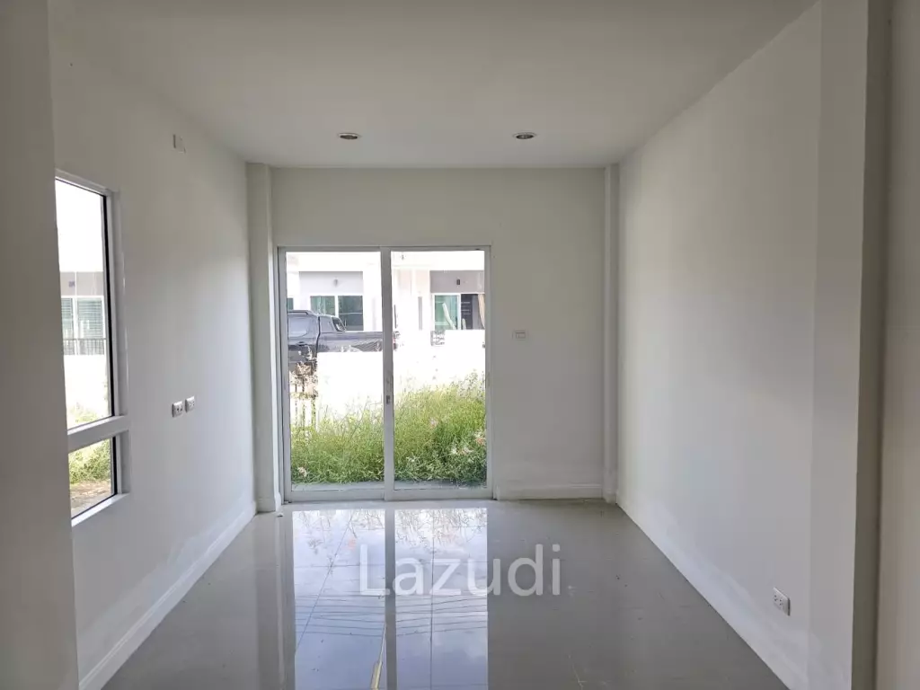 LA VALLEE VILLAGE TOWN : 2 Bed villa for sale