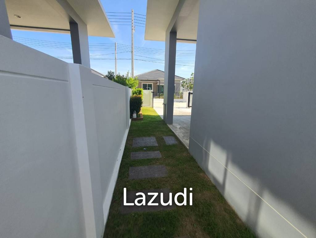 LA VALLEE LE VANA : 2 Storey 3 Bed Villa for Sale