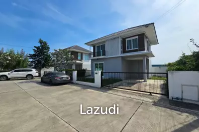 LA VALLEE LE VANA : 2 Storey 3 Bed Villa for Sale