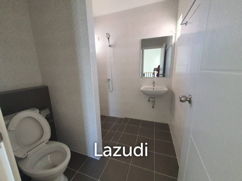 LA VALLEE LE VANA : 2 Storey 3 Bed Villa for Sale