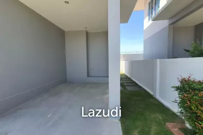LA VALLEE LE VANA : 2 Storey 3 Bed Villa for Sale