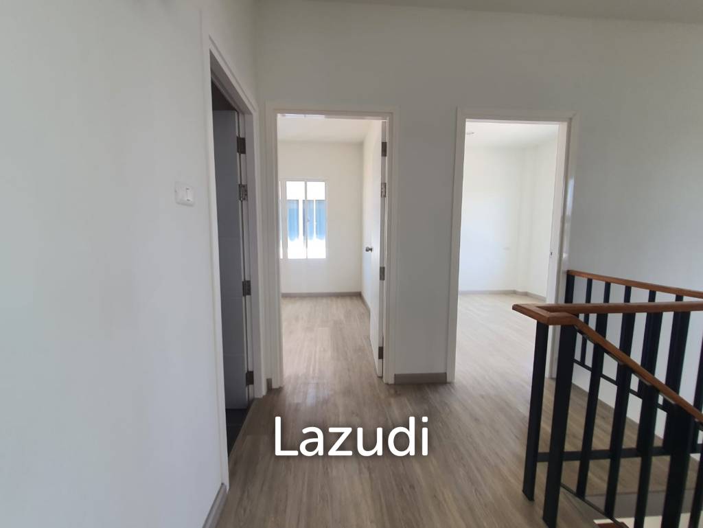 LA VALLEE LE VANA : 2 Storey 3 Bed Villa for Sale