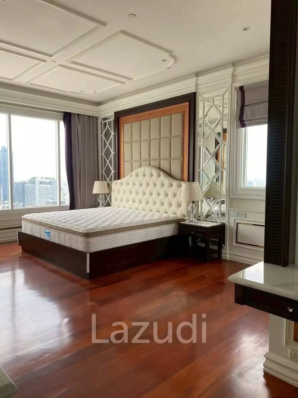 5 Bedroom 6 Bathroom 274.4 Sq.m Q Asoke