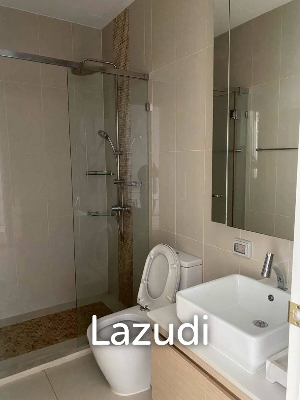 5 Bedroom 6 Bathroom 274.4 Sq.m Q Asoke