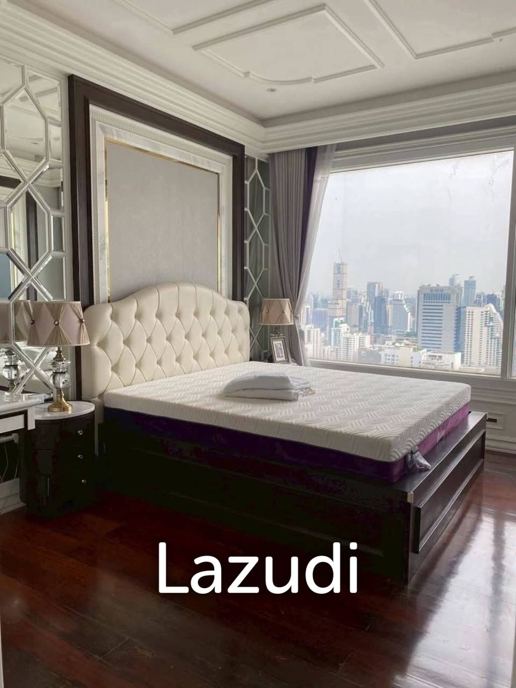 5 Bedroom 6 Bathroom 274.4 Sq.m Q Asoke