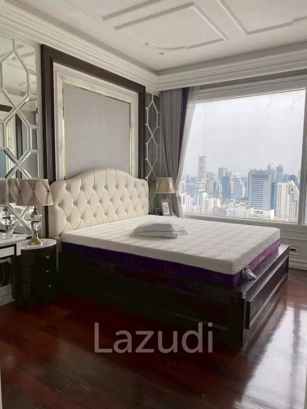 5 Bedroom 6 Bathroom 274.4 Sq.m Q Asoke