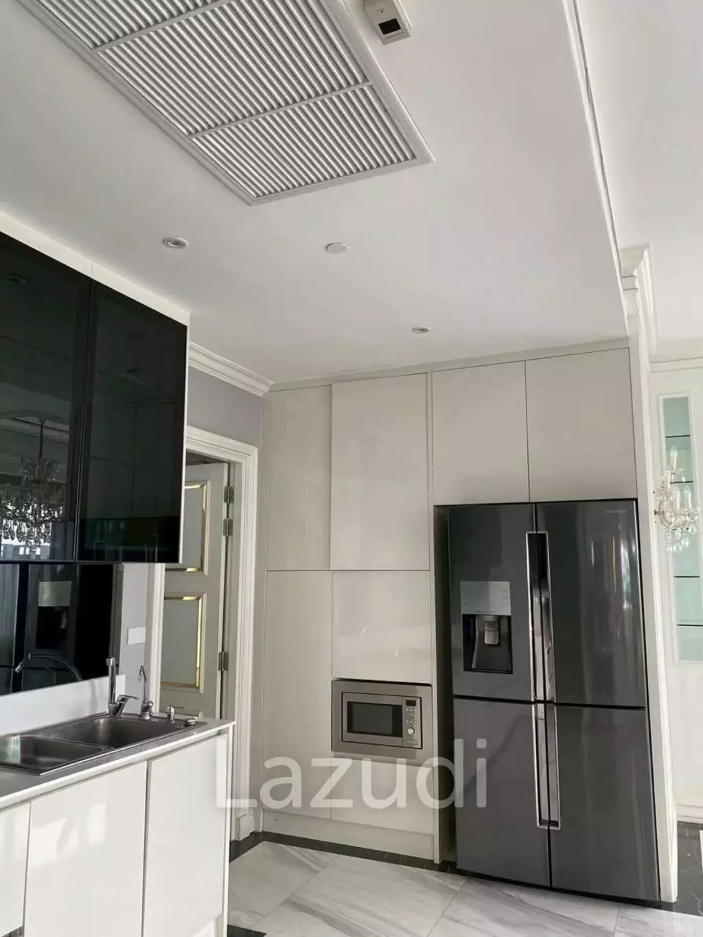 5 Bedroom 6 Bathroom 274.4 Sq.m Q Asoke