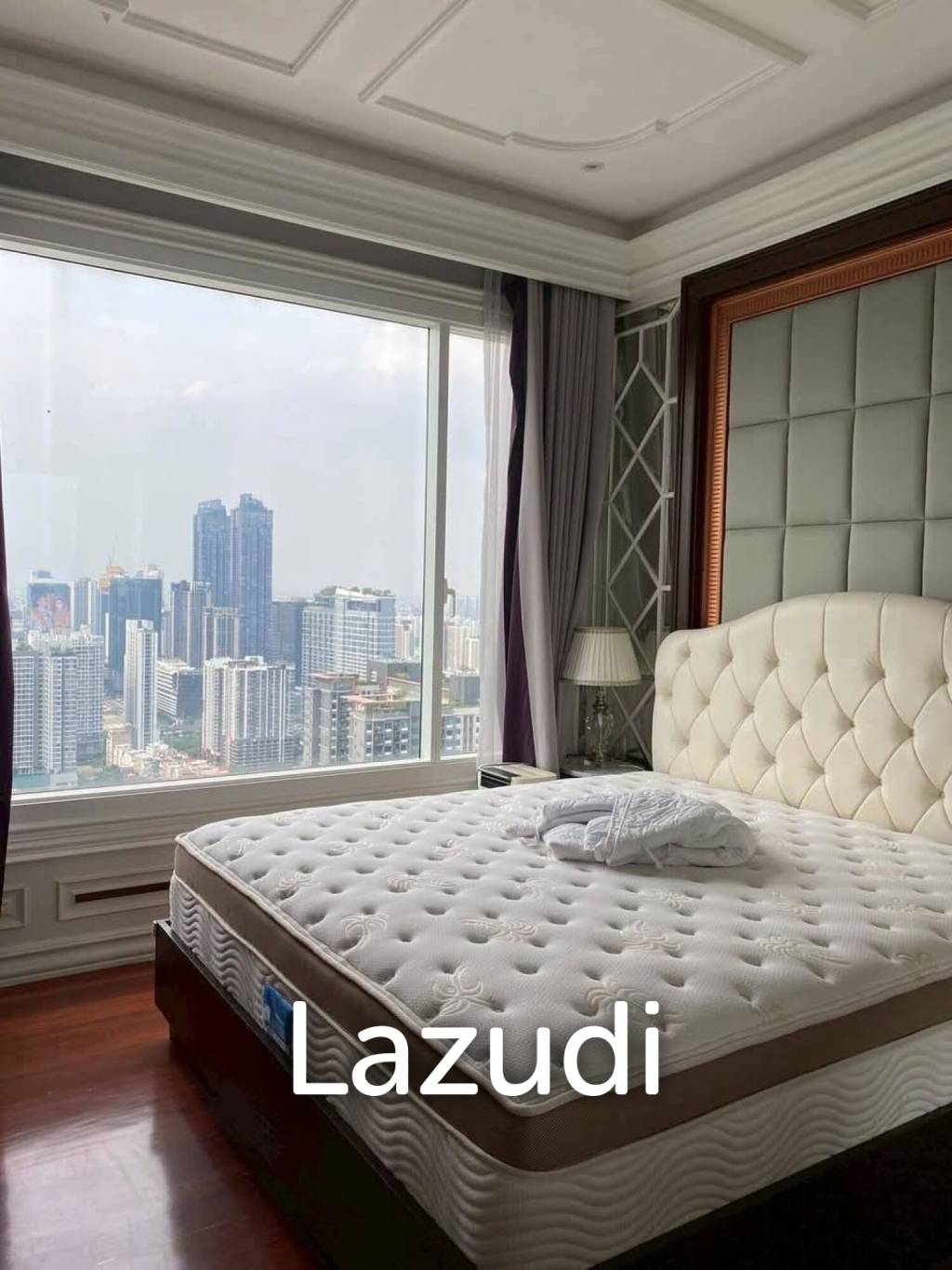 5 Bedroom 6 Bathroom 274.4 Sq.m Q Asoke