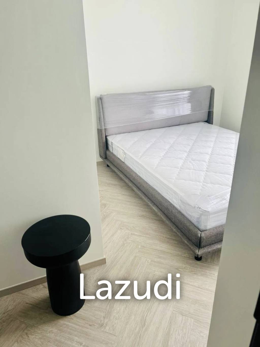 1 Bedroom 1 Bathroom 34 Sq.m Chapter Charoennakorn-Riverside