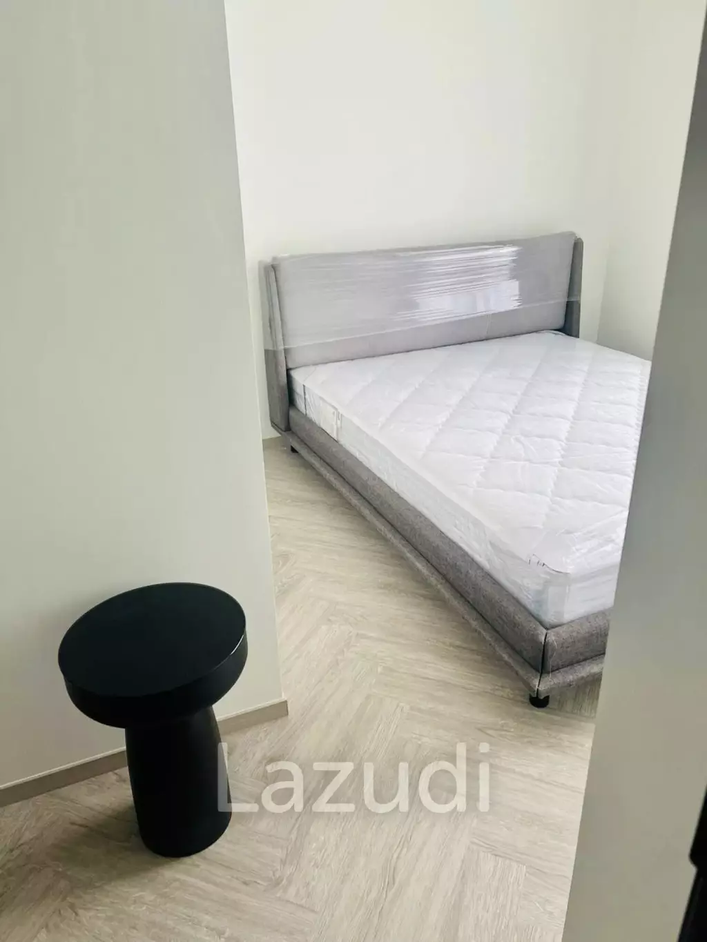 1 Bedroom 1 Bathroom 34 Sq.m Chapter Charoennakorn-Riverside