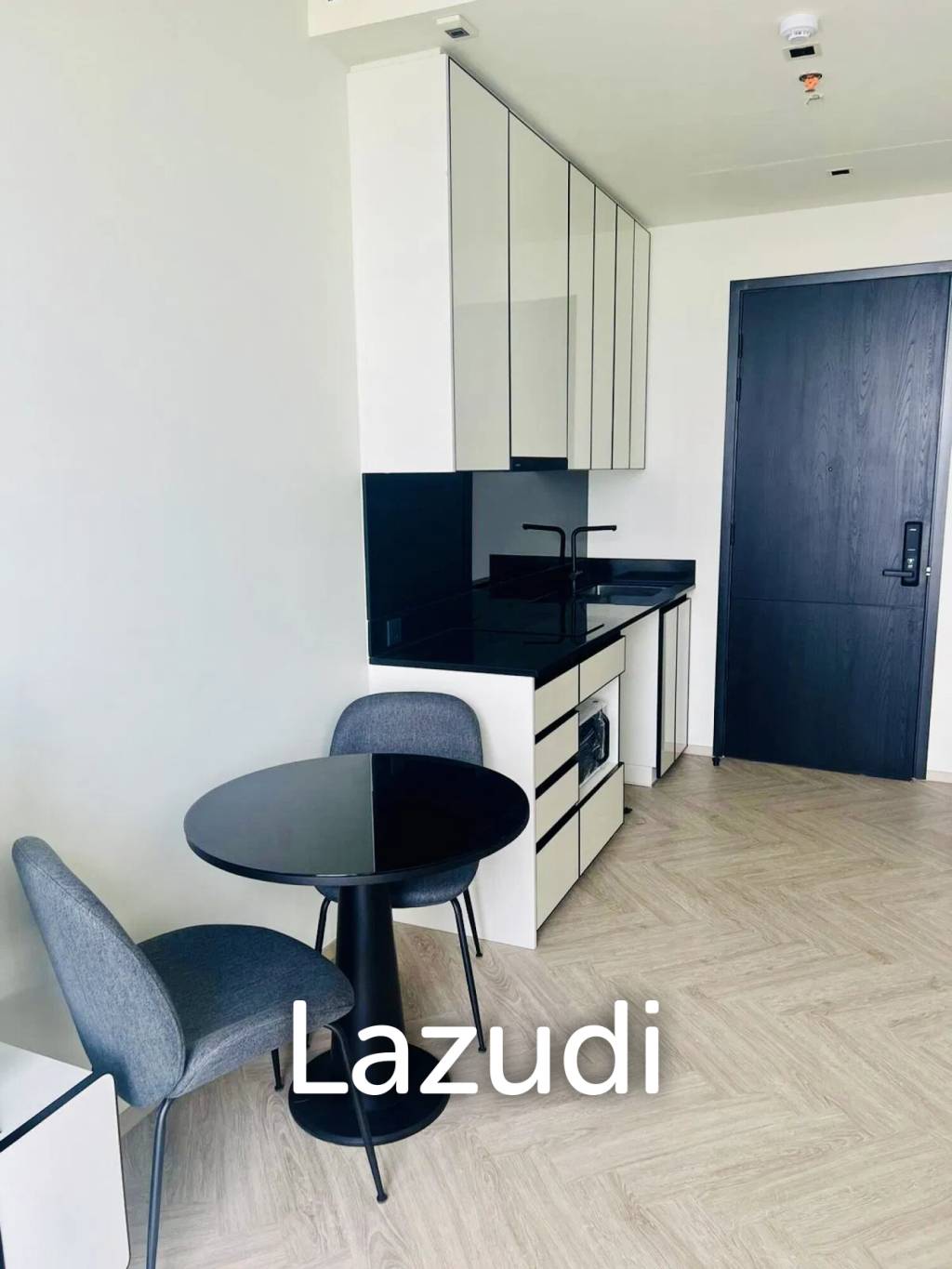 1 Bedroom 1 Bathroom 34 Sq.m Chapter Charoennakorn-Riverside