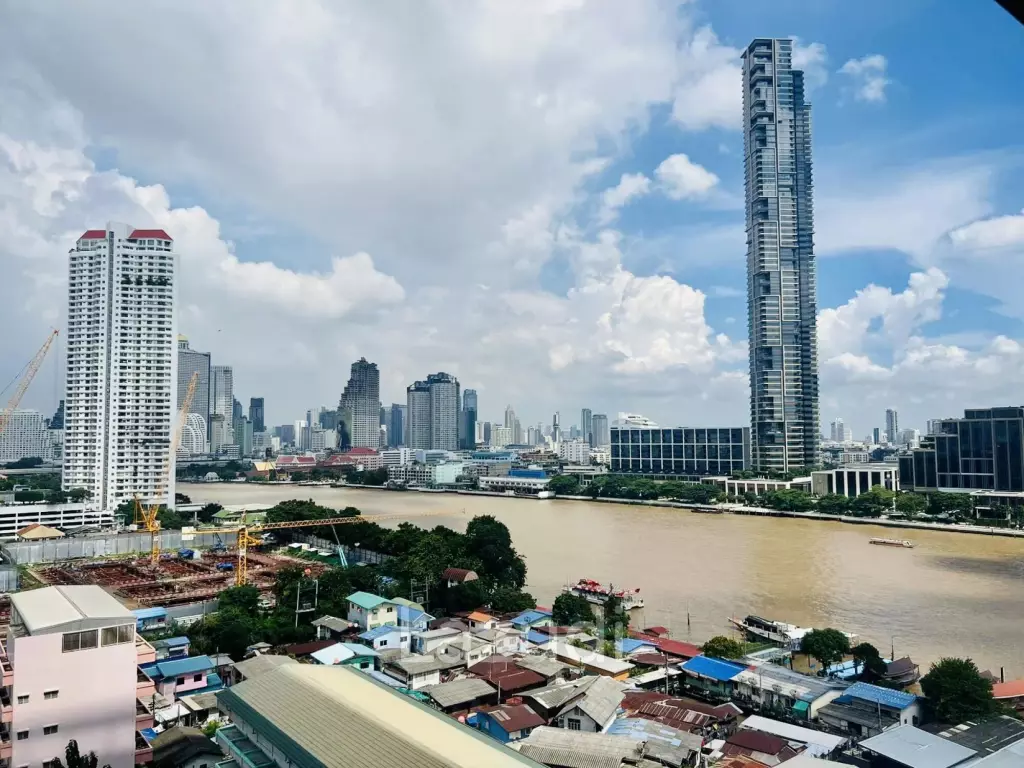 1 Bedroom 1 Bathroom 34 Sq.m Chapter Charoennakorn-Riverside