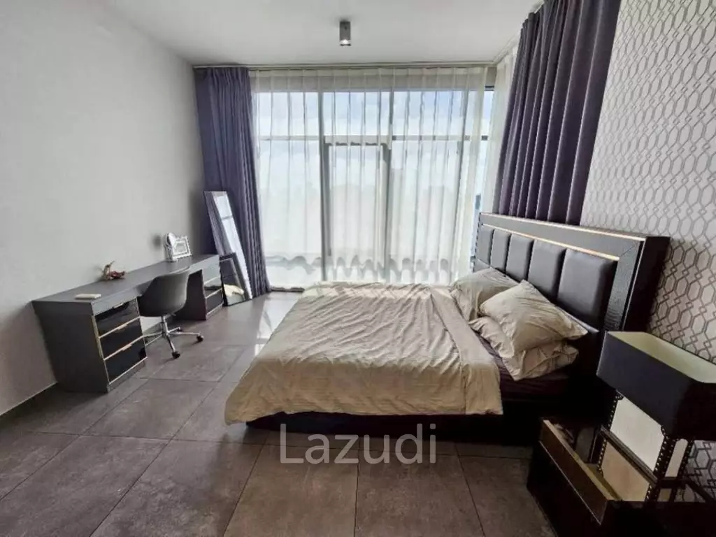 Spacious 2-Bedroom Condo at The Lofts Asoke Bangkok