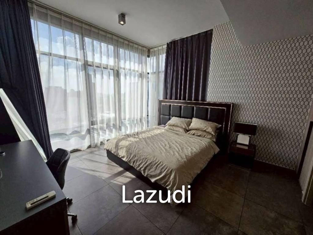 Spacious 2-Bedroom Condo at The Lofts Asoke Bangkok