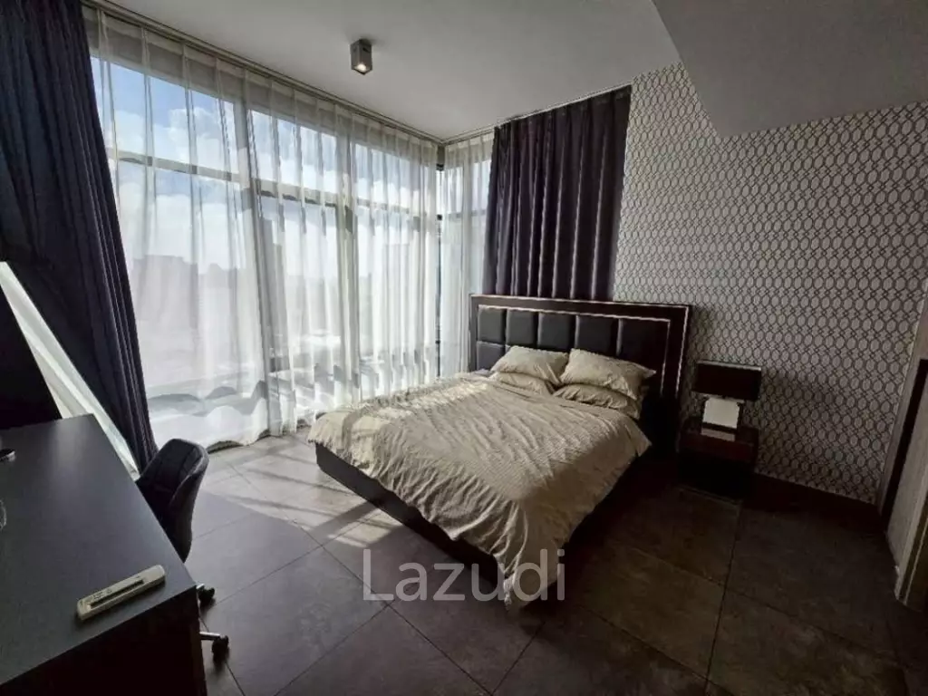 Spacious 2-Bedroom Condo at The Lofts Asoke Bangkok