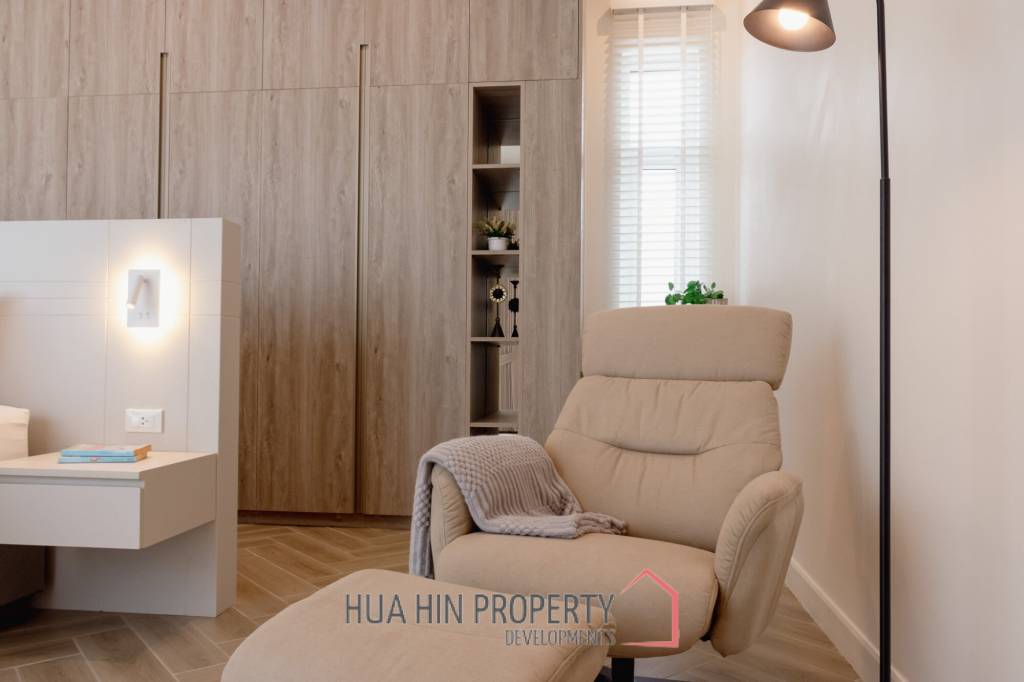 241 sqm pool villa in Hua Hin Thap Tai Eeden Luxe