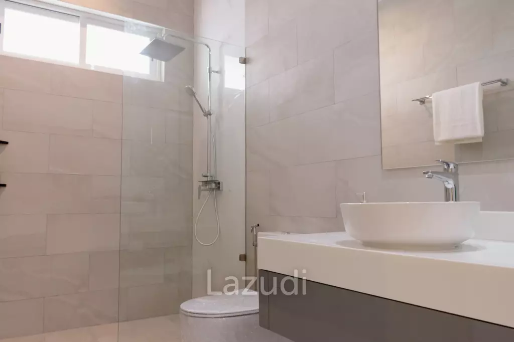 250 sqm pool villa in Hua Hin Thap Tai Eeden Luxe