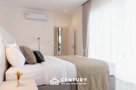 241 sqm pool villa in Hua Hin Thap Tai Eeden Luxe