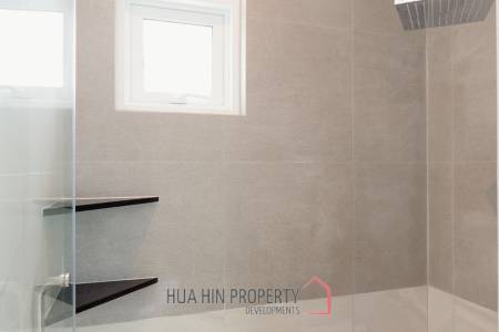 241 sqm pool villa in Hua Hin Thap Tai Eeden Luxe