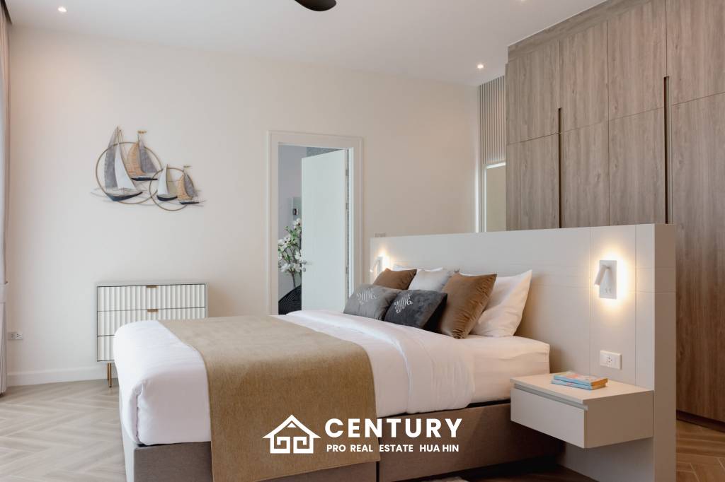 241 sqm pool villa in Hua Hin Thap Tai Eeden Luxe