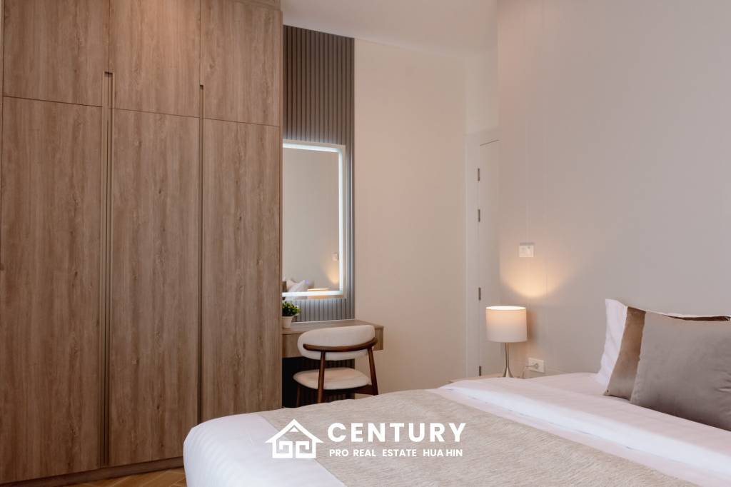 241 sqm pool villa in Hua Hin Thap Tai Eeden Luxe