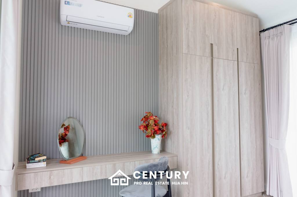 241 sqm pool villa in Hua Hin Thap Tai Eeden Luxe