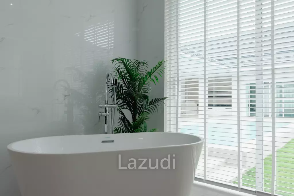 250 sqm pool villa in Hua Hin Thap Tai Eeden Luxe