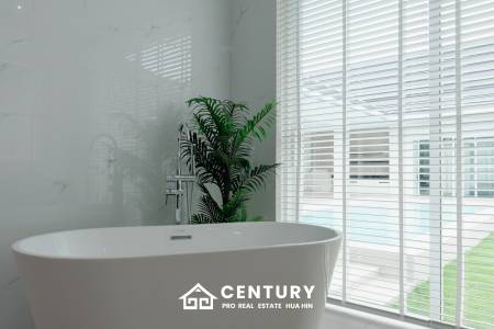 241 sqm pool villa in Hua Hin Thap Tai Eeden Luxe