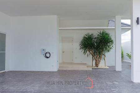 241 sqm pool villa in Hua Hin Thap Tai Eeden Luxe