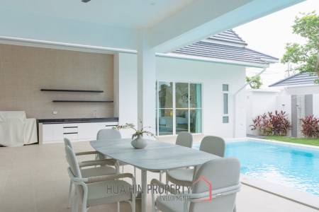 241 sqm pool villa in Hua Hin Thap Tai Eeden Luxe