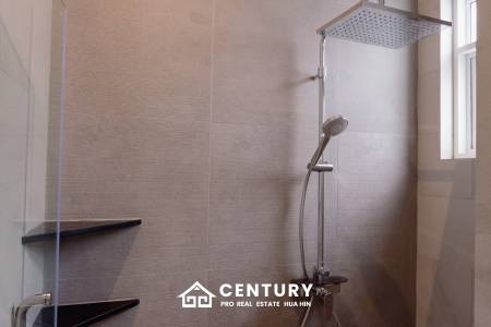 241 sqm pool villa in Hua Hin Thap Tai Eeden Luxe