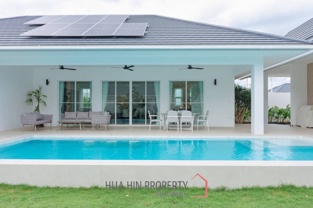 241 sqm pool villa in Hua Hin Thap Tai Eeden Luxe