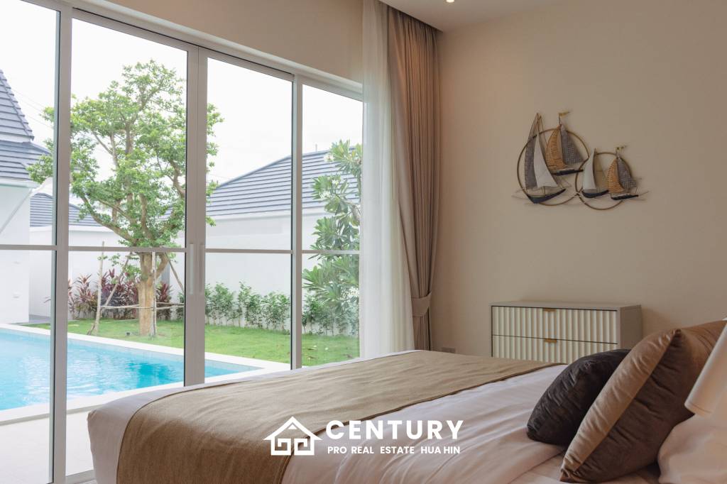 241 sqm pool villa in Hua Hin Thap Tai Eeden Luxe