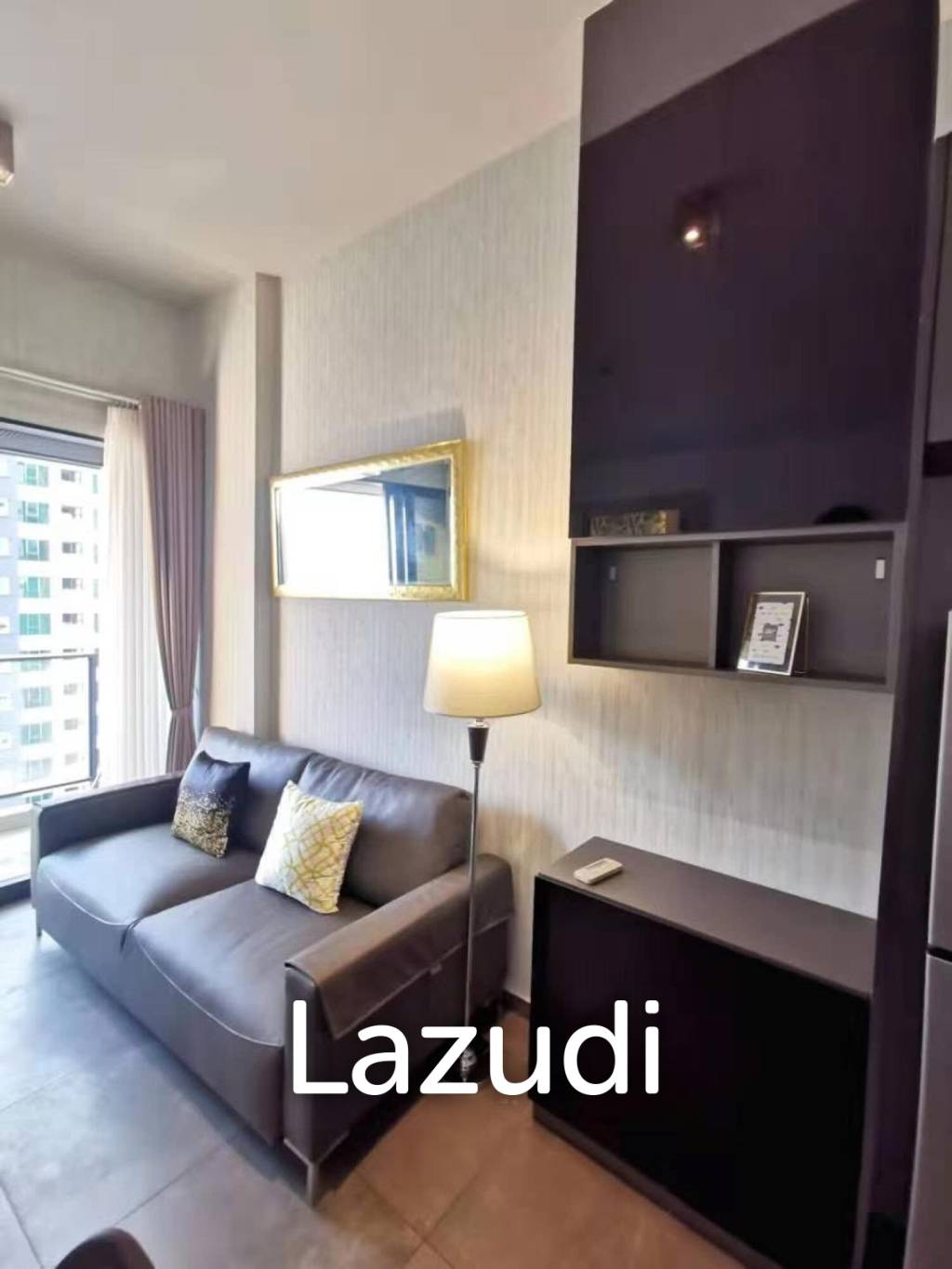 The Lofts Asoke: 1-Bedroom Condo with City View