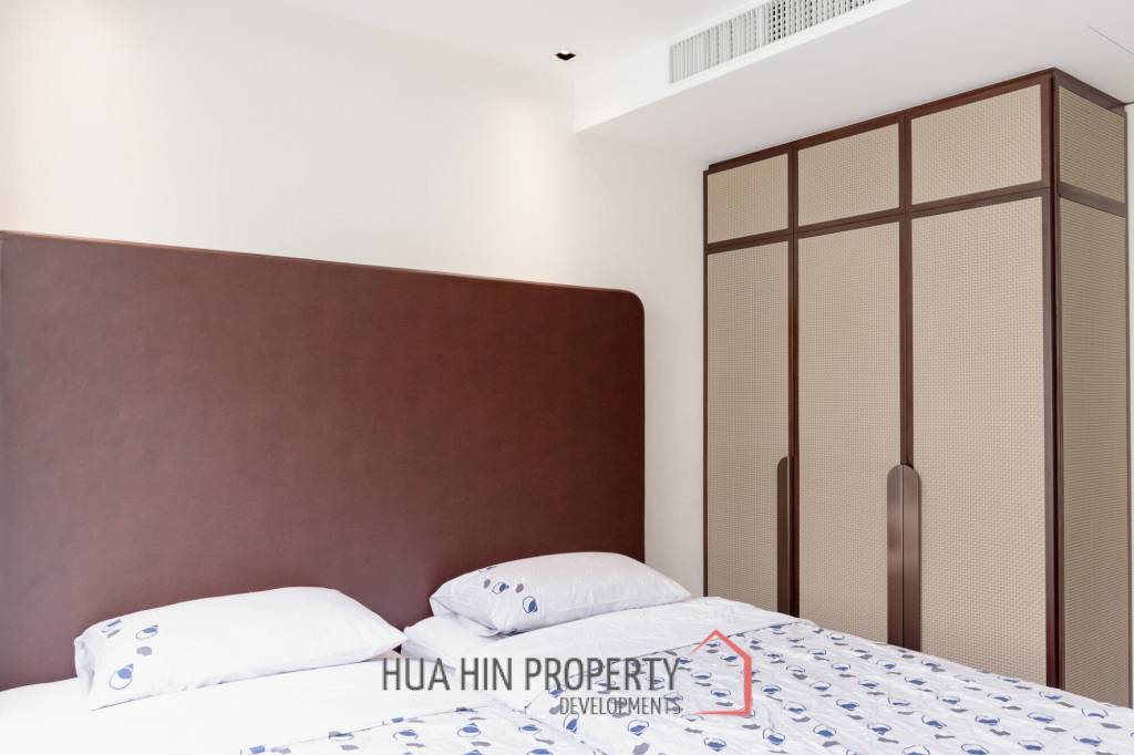 Luxury Beachfront condo in the heart of the city