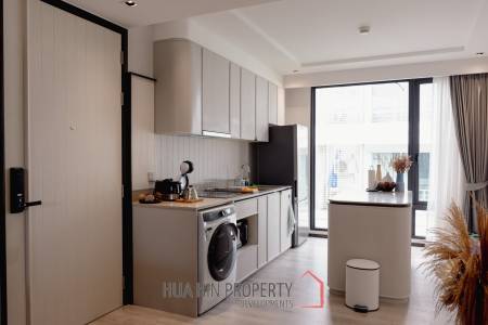 Luxury Beachfront condo in the heart of the city